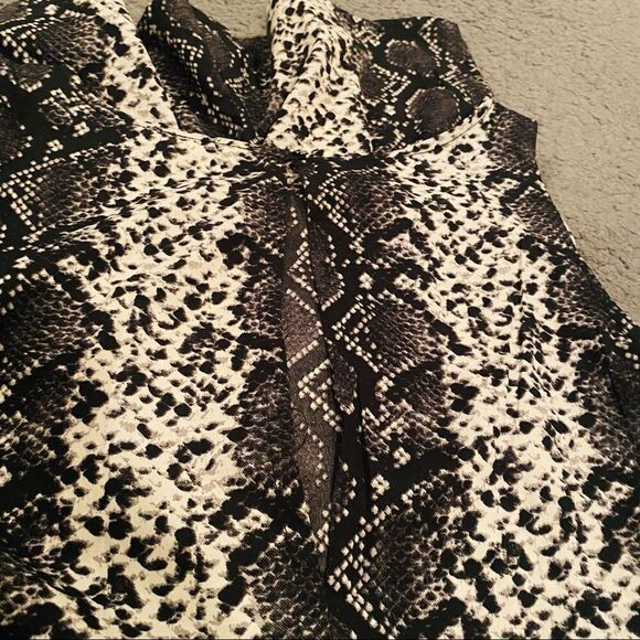 R D Style Snake Skin  Romper - Picture 7 of 9